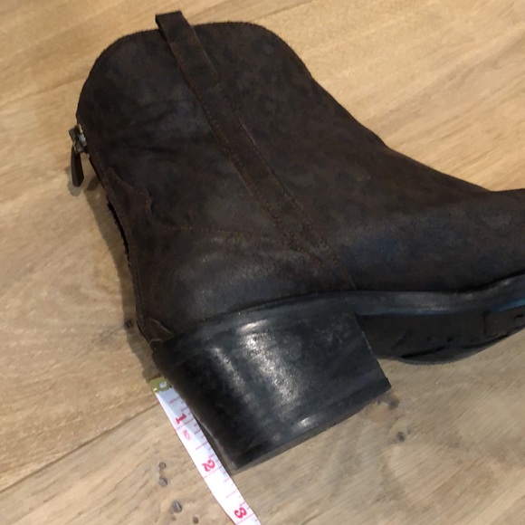 Piranha Italian Leather Western Styled ankle boots - Picture 6 of 12